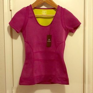 Zaggora Hot top workout shirt.